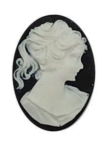 25x18mm black and white ponytail resin cameo 45R