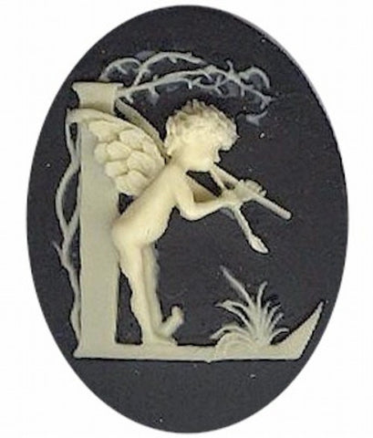 Item#148x Acrylic 40x30 black/ivory letter "L" cameo
