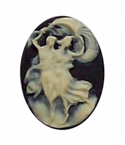 25x18mm Black and Ivory Dancing Couple Resin Cameo 272x