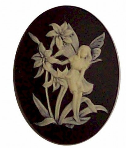 Fairy Nymph Resin Cameo  Black and Ivory 40x30mm 361x
