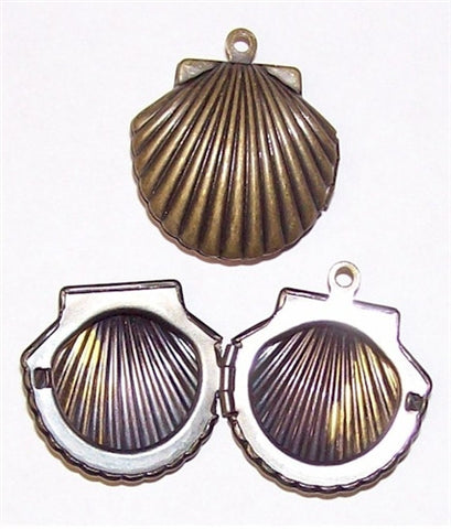 Small Antique Bronze Sea Shell Locket 644x