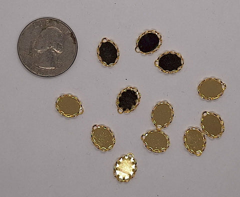 Closeout - 10x8mm Gold Lace Edge Bezel with Loop 12pc lot - L711