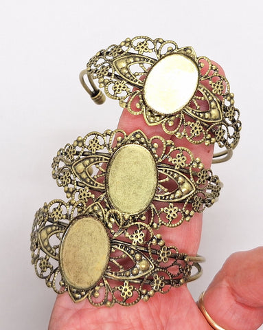 Closeout -Seconds 3pcs of Filigree Bracelet Antique Bronze with 25x18mm Bezel 534x