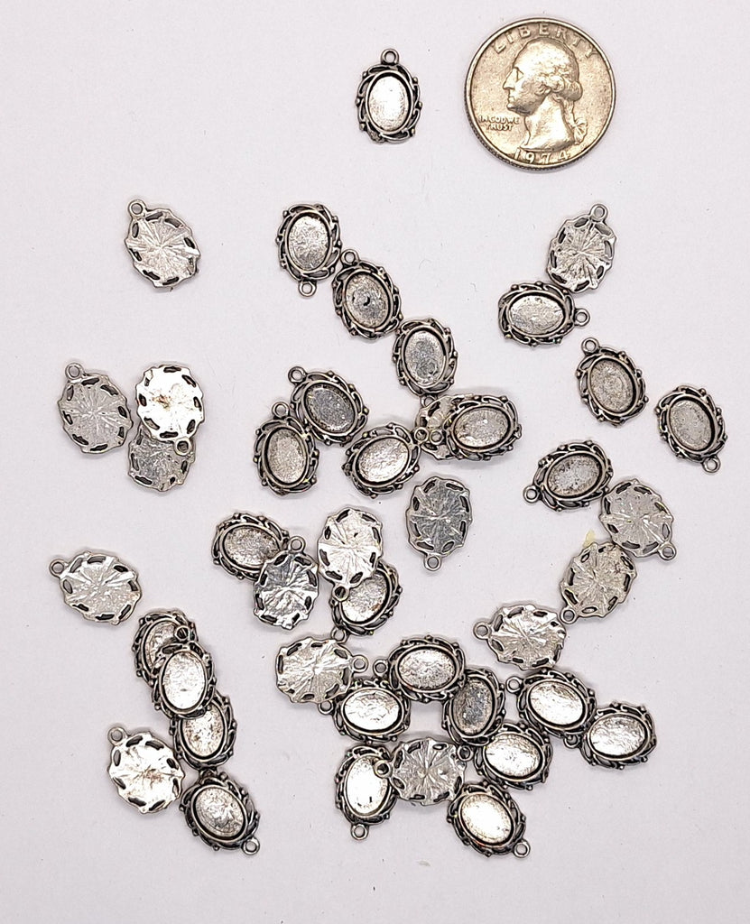 Closeout - 42pcs. of 10x8mm Antique Silver Cameo Setting with Ring 473x