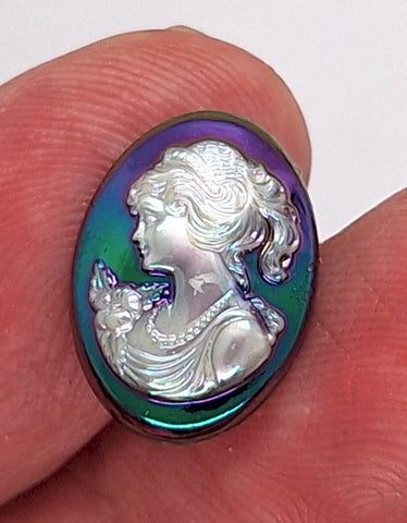 18x13mm Vintage Iridescent Victorian Ponytail Woman Resin Cameo J141