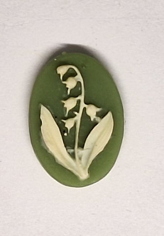 14x10mm green and ivory lily of the valley resin cameo L761