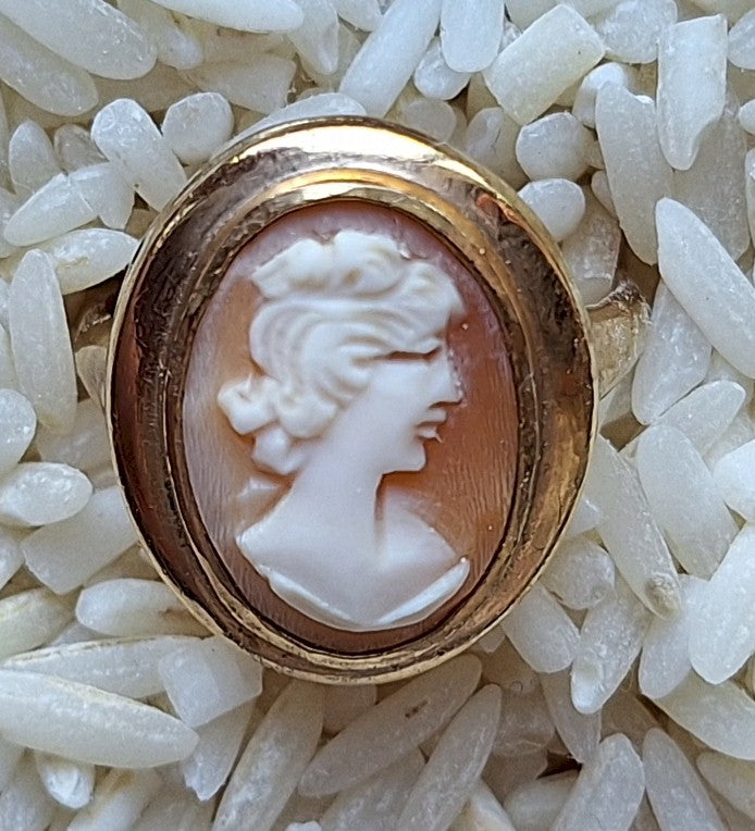 10kt Gold Filled Genuine Shell Cameo Ring Size 6 Mid-Century F299