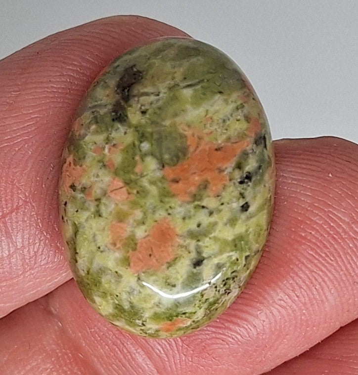 25x18mm Epidote Semi-Precious Gemstone Cabochon 665xP