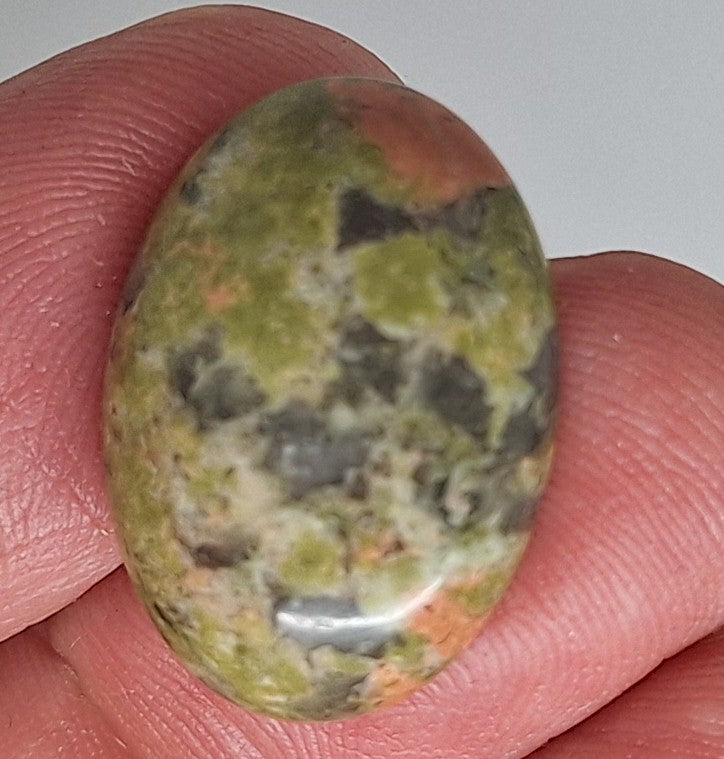 25x18mm Epidote Semi-Precious Gemstone Cabochon 665xq