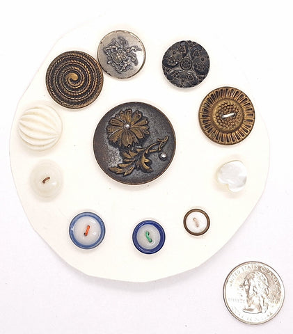 11pcs. Mixed Antique Buttons Vintage Collectors Buttons  B674