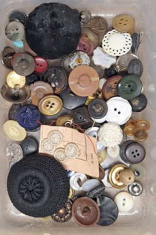 1/4 LB of Sewing Buttons Vintage, Antique, Modern Craft Supply, Collage Work B688