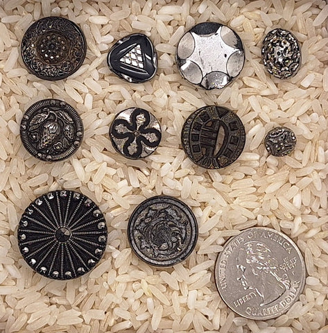 10pcs of Black Glass Luster Victorian Collectable Buttons B694