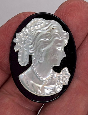 40x30mm Mother of Pearl Shell Cameo Profile on Black Glass Base Oval Flat Back C297
