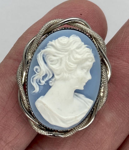 25x18mm Blue ponytail girl Cameo Brooch Pin Finished F220
