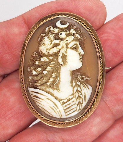 Large Antique Hand carved Italian Shell Cameo Brooch Diana? Selene? F283