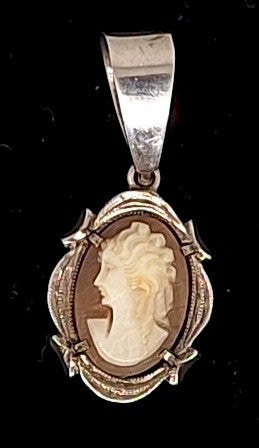 Petite Sterling Vintage Italian Cameo Pendant Hand Carved Carnelian Shell F315