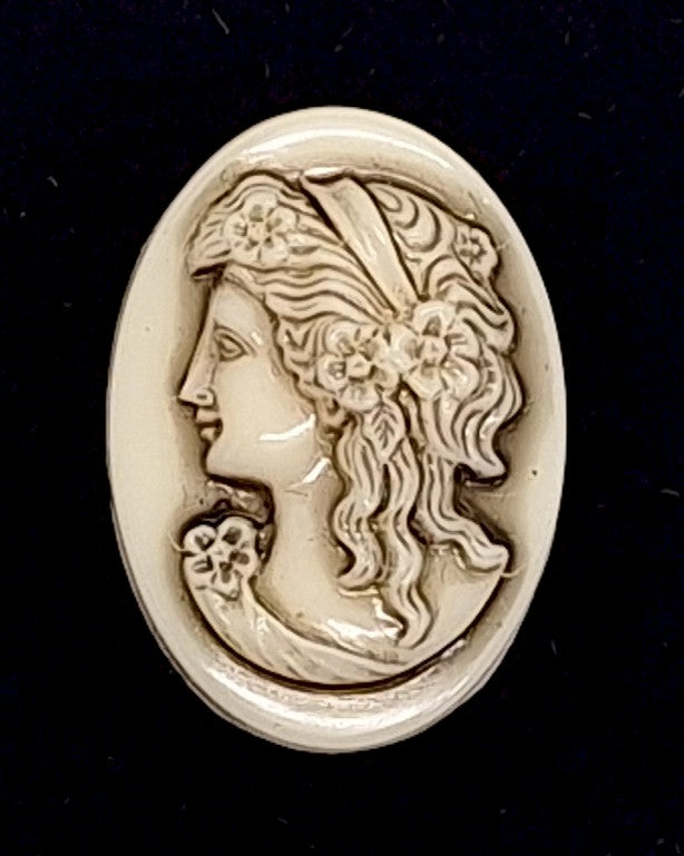 25x18mm Vintage German Milk Glass Woman Cameo Cabochon J144