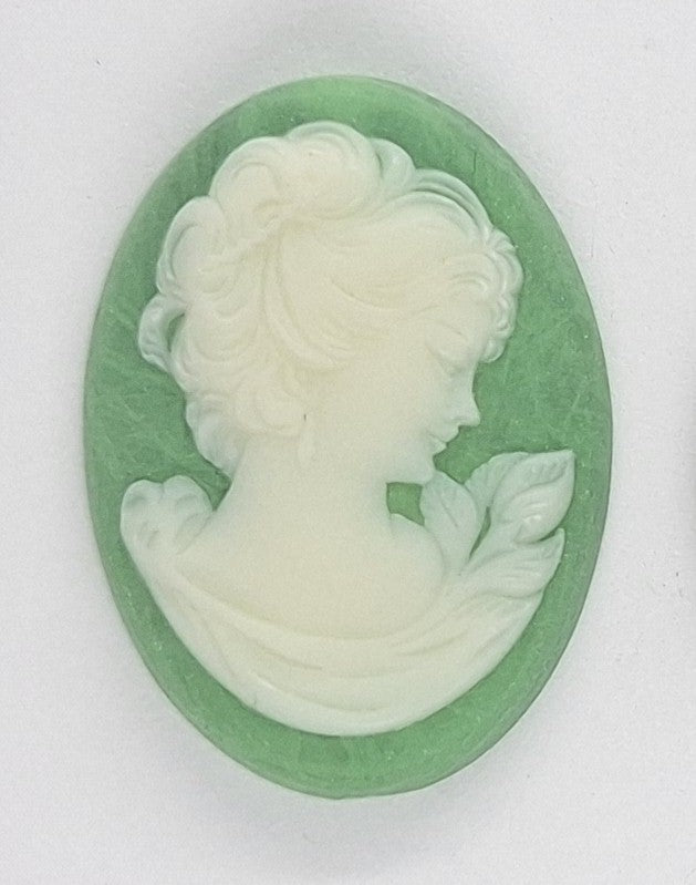 25x18mm Green and White Short Hair Girl Resin Cameo J200