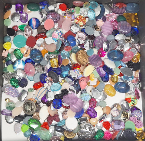 CLOSEOUT - 1/2LB of Glass Stones and Random Stuff. Read description. L776