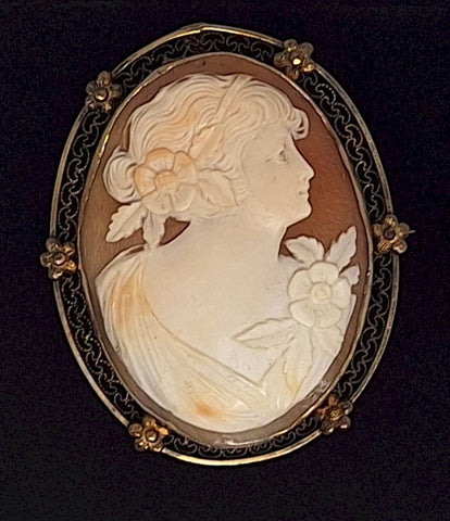 Large Antique Hand Carved Italian Shell Cameo Brooch Pendant F290