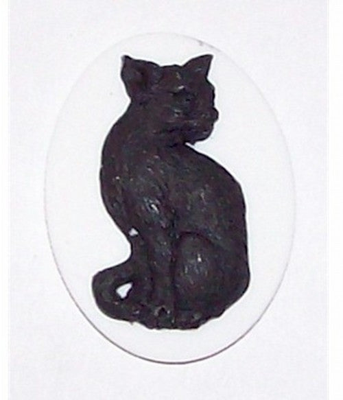 25x18mm White and Black Sitting Cat Cameo Resin Cameo 380x