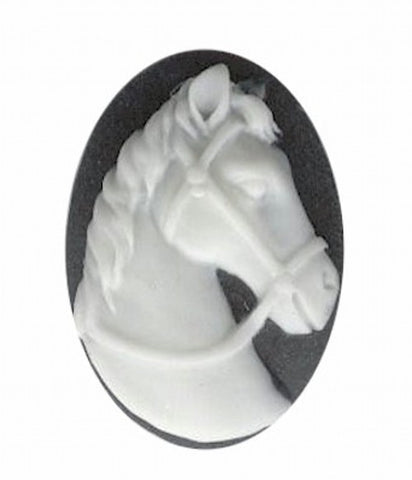 25x18mm Black and White Equestrian Horse Resin Cameo 729q