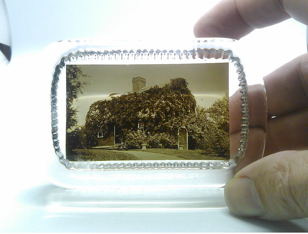 Vintage Glass Paperweight Souvenir Betsy Williams Cottage Providence RI
