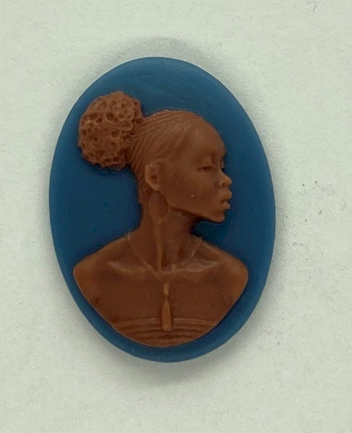 25x18mm Blue and Brown African American Resin Cameo S4138